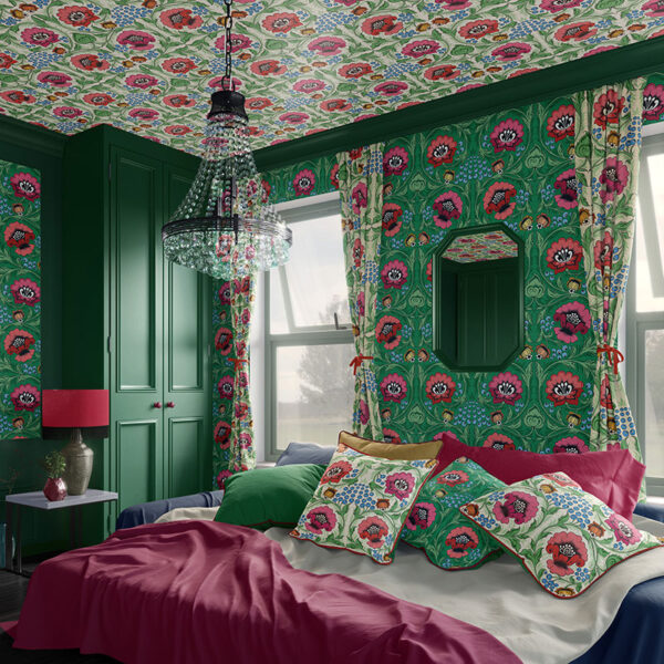 Maximalist bedroom. Floral patterned wallpaper and velvet